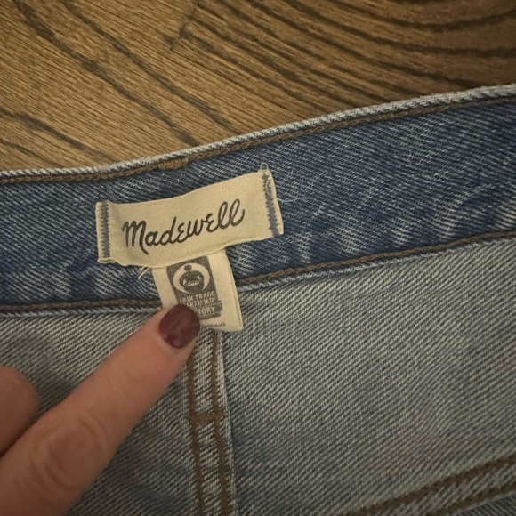 Madewell Denim Shorts - size 31 - Picture 3 of 4